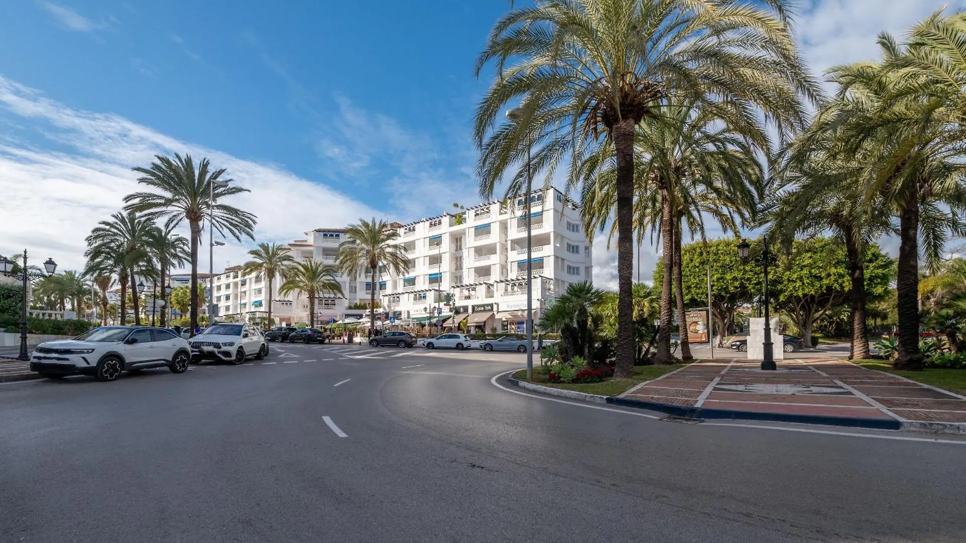 Las Gaviotas - Playas Del Duque - Puerto Banus Marbella 0*,
