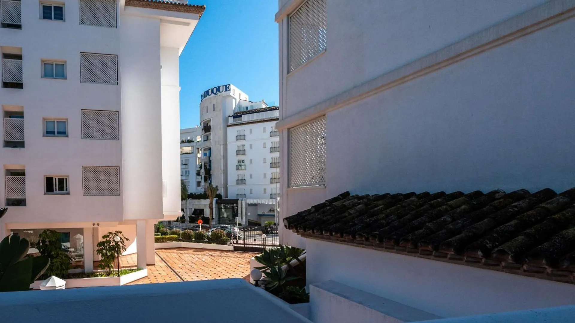 Apartment Las Gaviotas - Playas Del Duque - Puerto Banus Marbella Spain