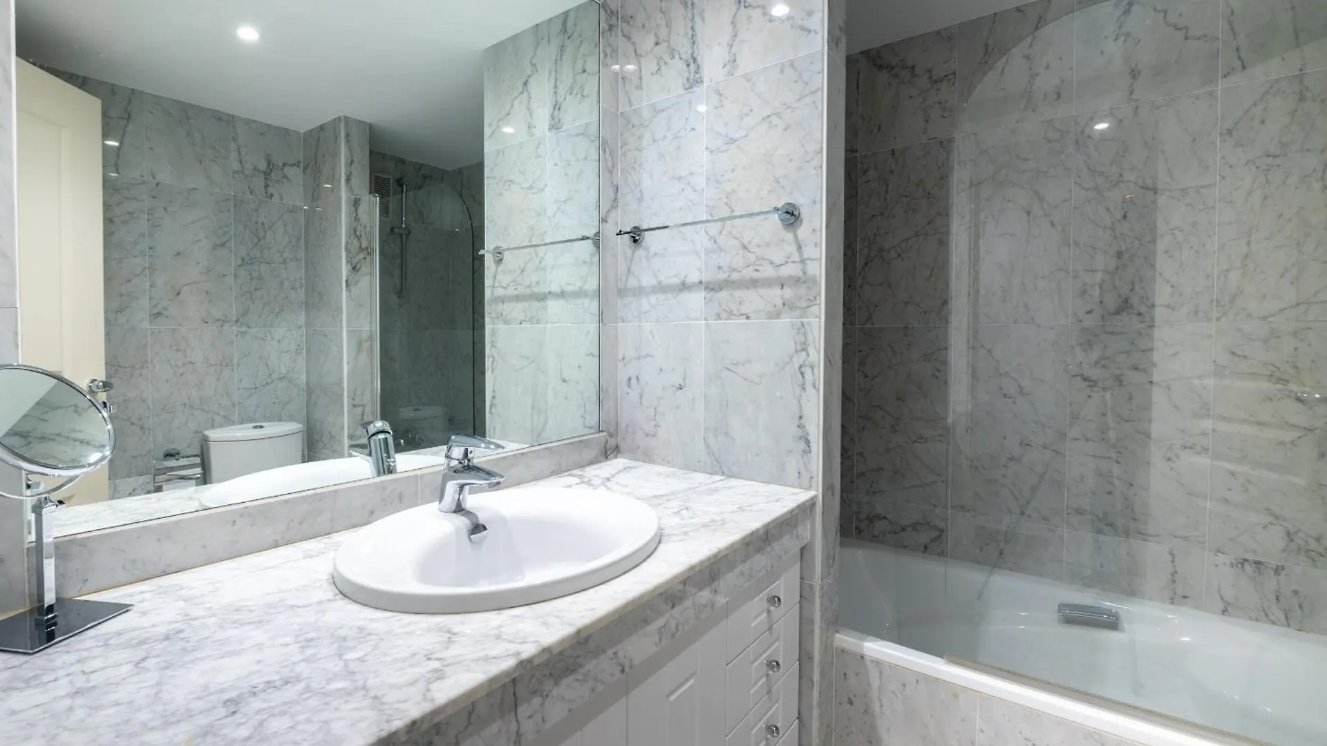 Apartment Las Gaviotas - Playas Del Duque - Puerto Banus Marbella