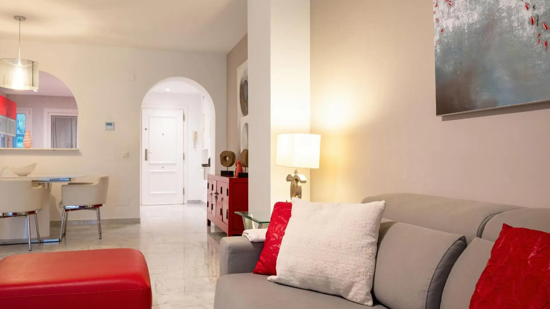 Las Gaviotas - Playas Del Duque - Puerto Banus Marbella Apartment